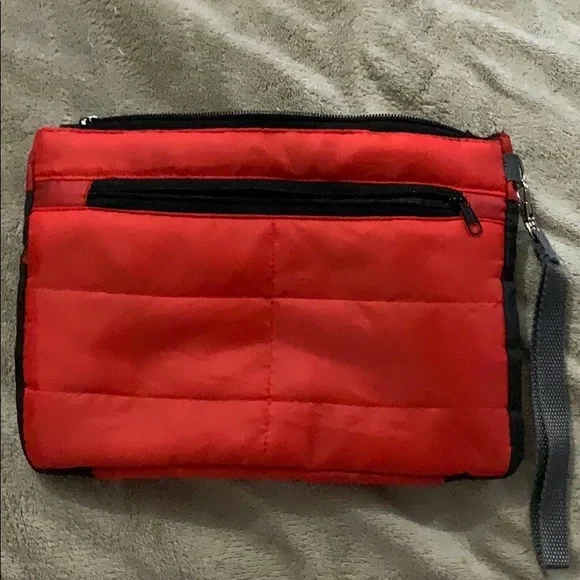 ⭐️ 10-4-$10- Multi-pocket Pouch - Picture 3 of 6